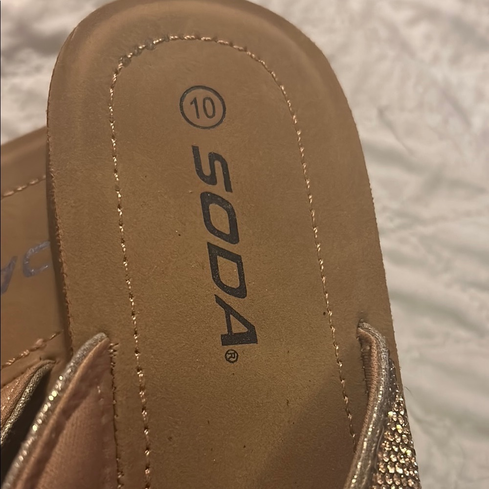Soda  New Rose  Gold Embellished Sandals with Sparkling Straps‎ - Picture 5 of 7
